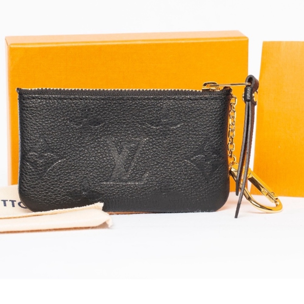 ❤️SOLD❤️Authentic Louis Vuitton Key Pouch
